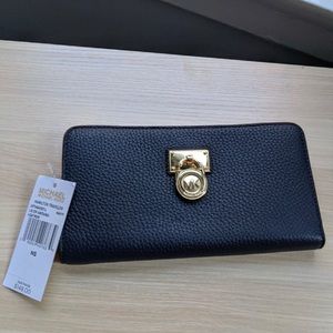 Michael Kors Traveler Hamilton Zip Wallet